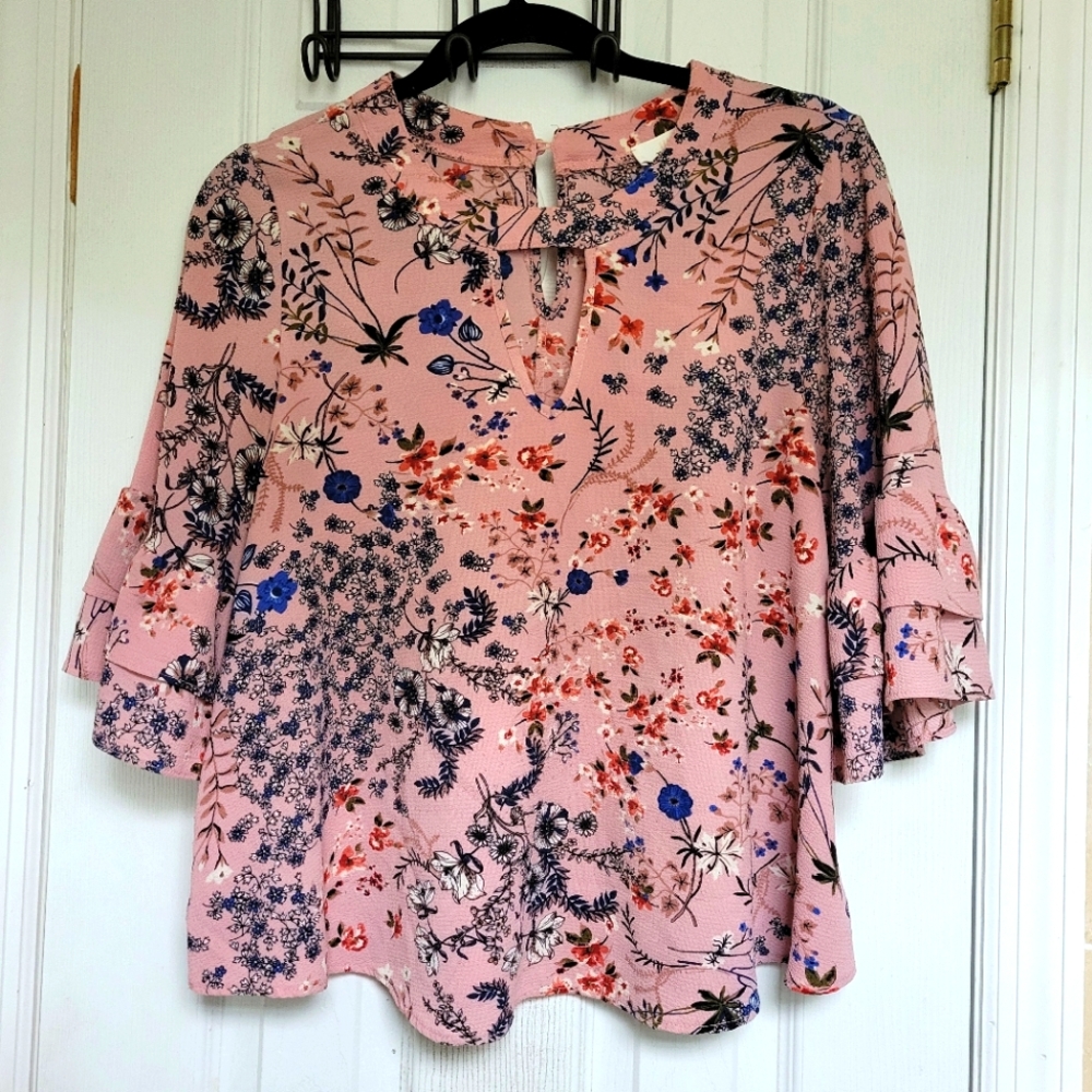 Urban Romantics Pink Floral Flowy Blouse in Medium
